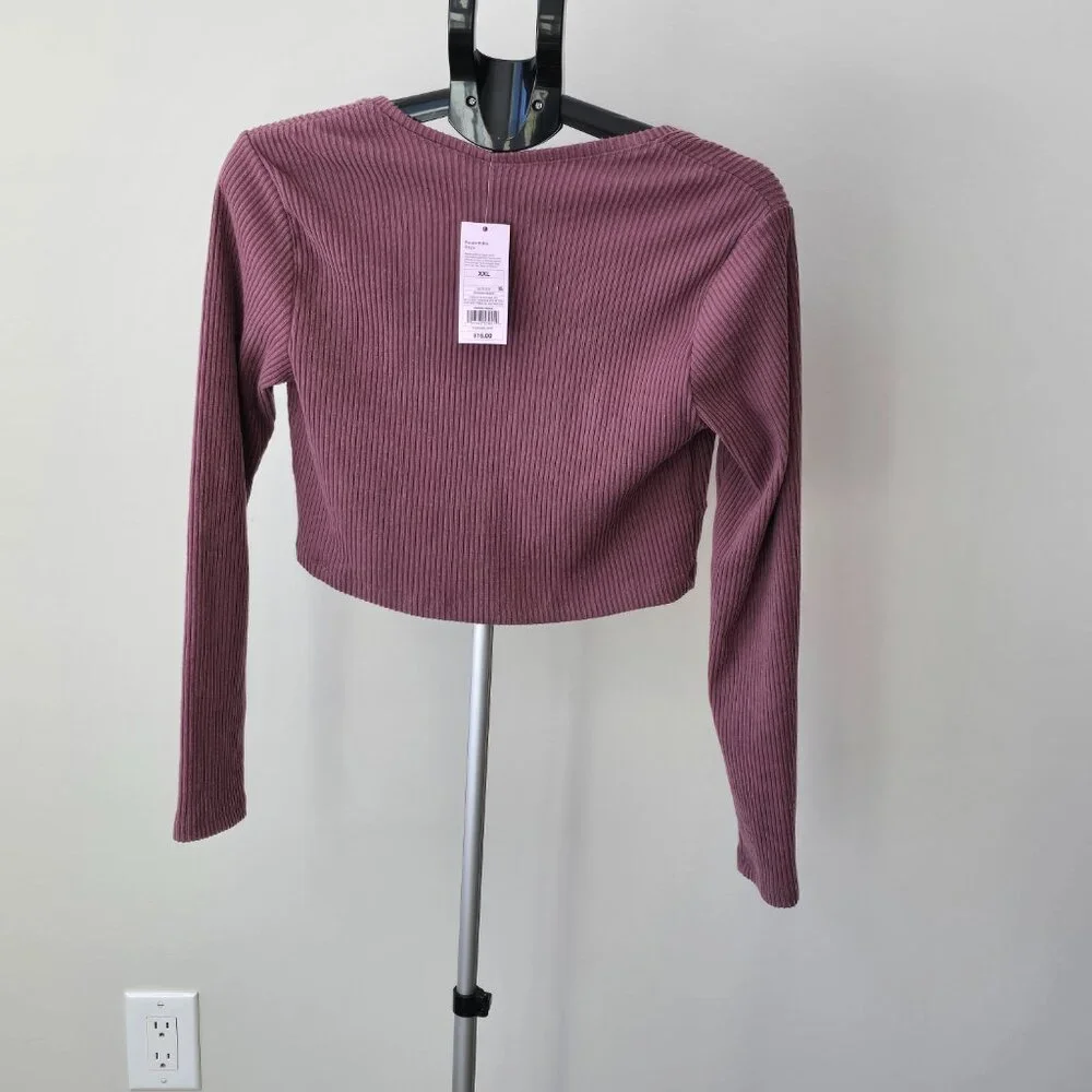 NWT - Crop Shirt, Size: XXL